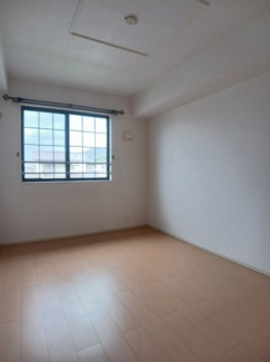 明るい室内です