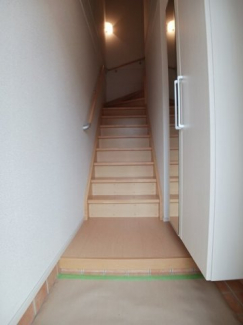 落ち着いた玄関です