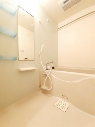 落ち着いた空間のお風呂です