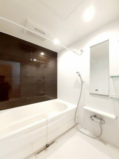 落ち着いた空間のお風呂です