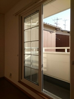 お洗濯にも便利なバルコニー付き