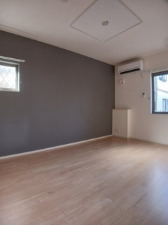 明るい室内です