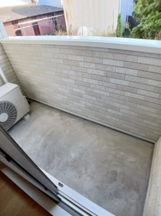 陽当たり良好なバルコニーです