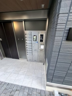 【エントランス】