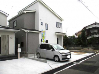 落ち着いた雰囲気の外観です