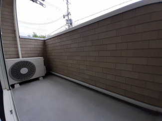 【バルコニー】