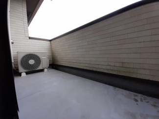 【バルコニー】