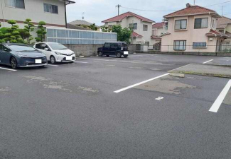 松山市溝辺町の駐車場の画像