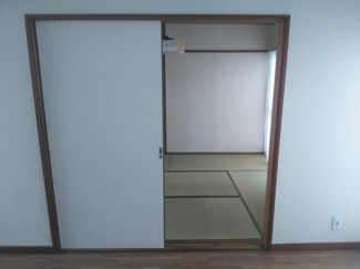 松山市和泉南１丁目のアパートの画像