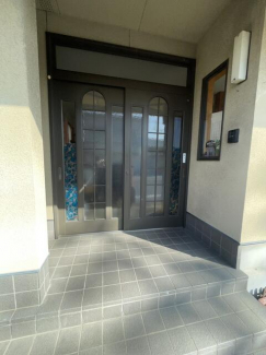 伊予市下吾川の店付住宅の画像