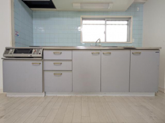 間取り・内観写真は参考です。