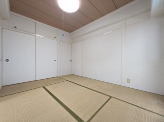 間取り・内観写真は参考です。