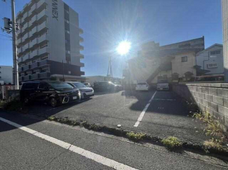 松山市真砂町の駐車場の画像