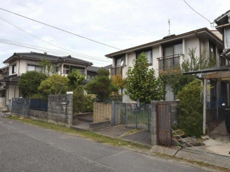 外観を南東側より撮影