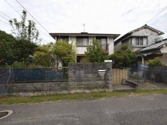 外観を南側より撮影