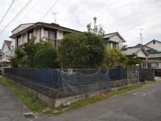 外観を南西側より撮影