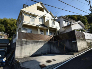 外観を南西側より撮影