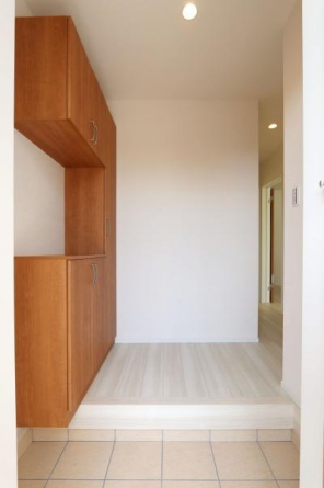 玄関には収納たっぷり！