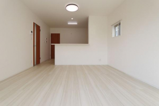 日当たり良好で明るいリビング！