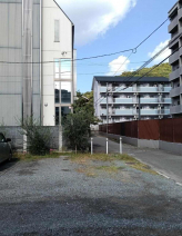 松山市清水町３丁目の駐車場の画像