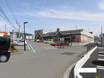 セブンスター東長戸店まで734m