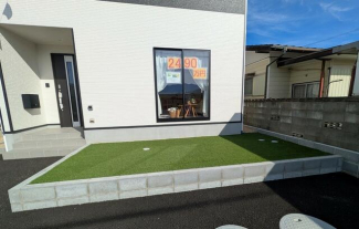 目隠しフェンスを設置すればプライベート空間の出来上がり