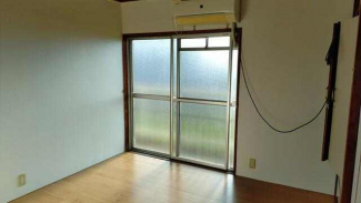 部屋をすっきりさせるのに欠かせない収納。まめに整理整頓したく