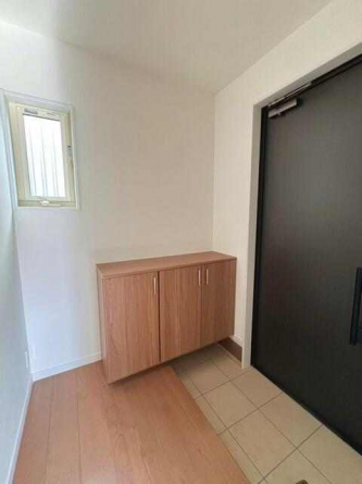 玄関収納もあります♪