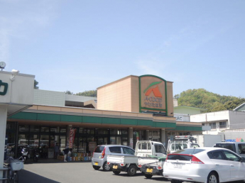 ＤＣＭ八幡浜店まで633m