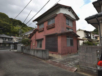 外観を南西側より撮影