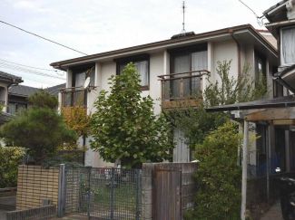 外観を南東側より撮影