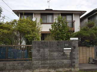 外観を南側より撮影