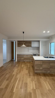 松山市北斎院町の新築一戸建ての画像