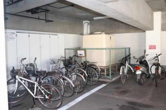 松山市萱町６丁目のマンションの画像