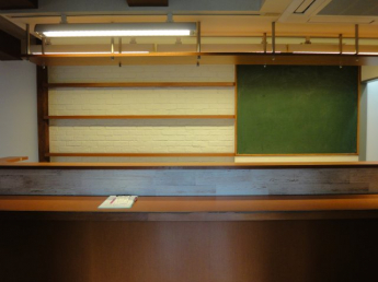 本町店舗　１階の一部　本町商店街角地の画像