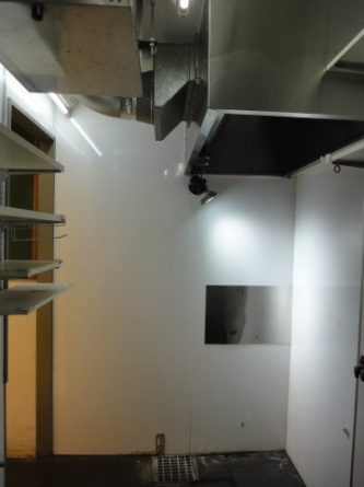 本町店舗　１階の一部　本町商店街角地の画像