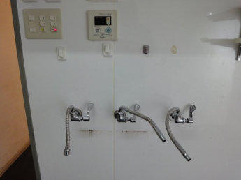 本町店舗　１階の一部　本町商店街角地の画像