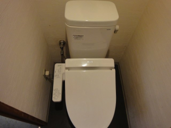 本町店舗　１階の一部　本町商店街角地の画像