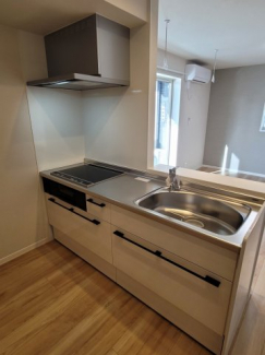 対面式システムキッチンです。