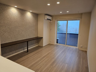 カウンターの有るリビングです