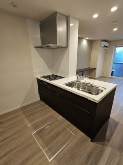 対面式のシステムキッチン