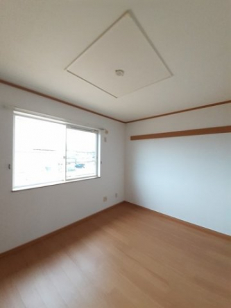 シンプルなお部屋です