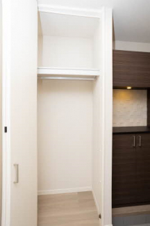 玄関収納もありますよ♪