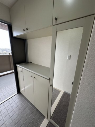 シューズボックス