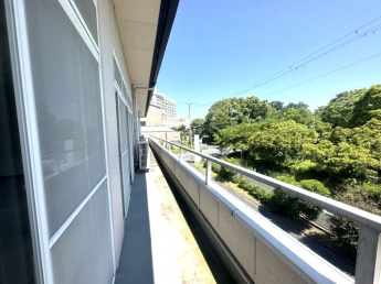 【バルコニー】