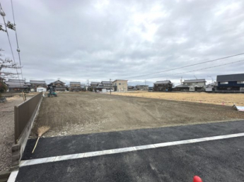 894.73㎡（約270.65坪）