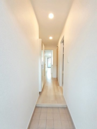 シンプルで使いやすい玄関です