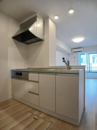 コンパクトなキッチンで掃除もラクラク