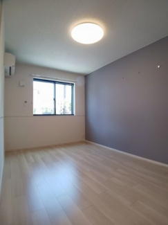 明るい室内です