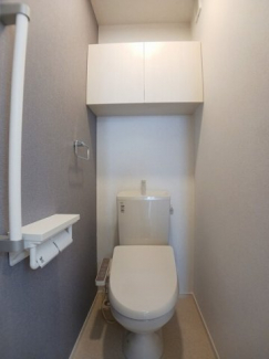 ゆったりとした空間のトイレです